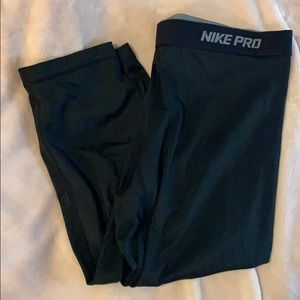Nike capris in black